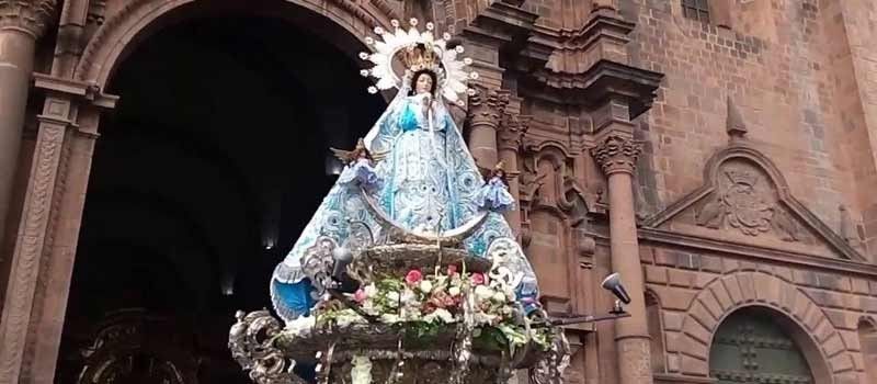Peru celebrates the Immaculate Conception of the Virgin Mary with masses and colorful processions